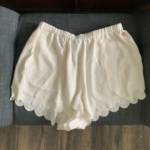 Kendall and Kylie size small white shorts